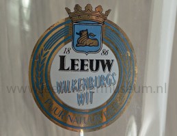 valkenburgswit verschil etiket2